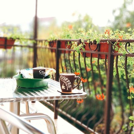 Apulum Gardens Hotel Alba Iulia Bagian luar foto