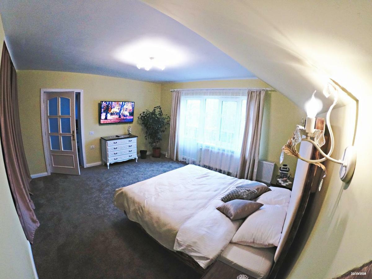 Apulum Gardens Hotel Alba Iulia Bagian luar foto
