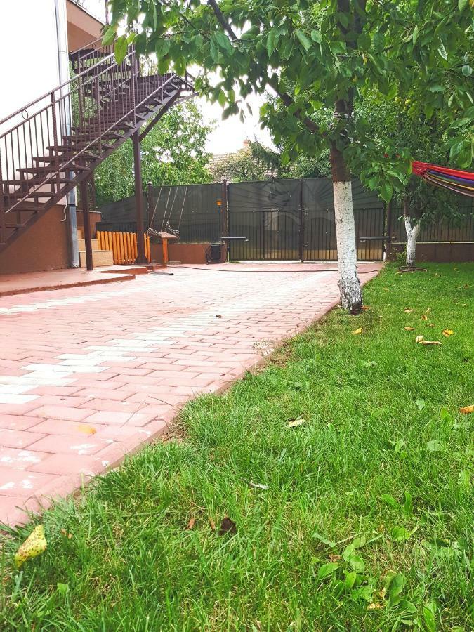 Apulum Gardens Hotel Alba Iulia Bagian luar foto